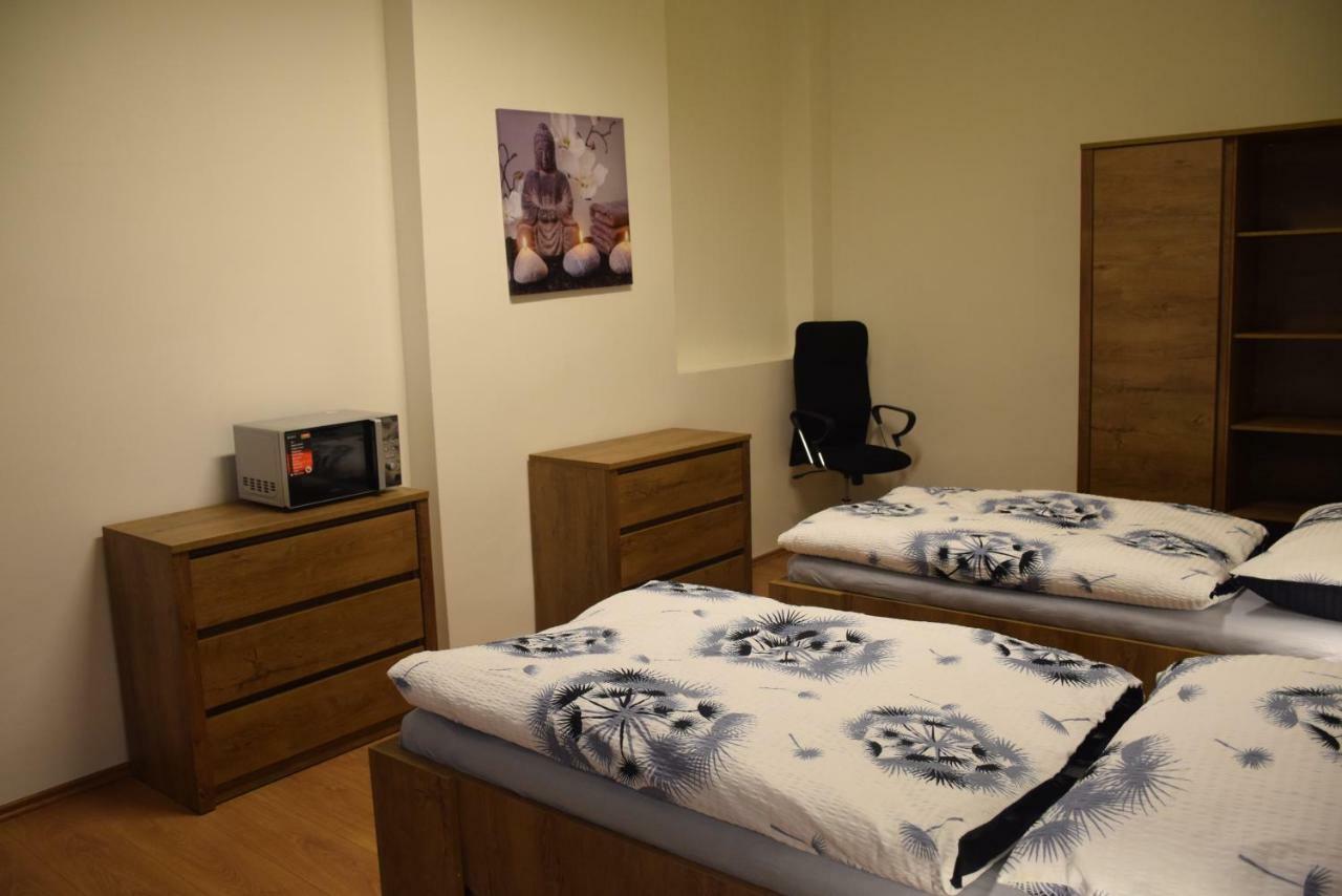 Tiva Downtown Apartments Praha Bagian luar foto